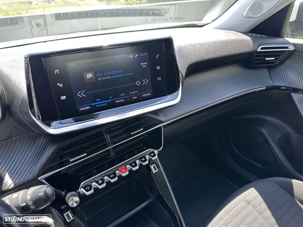 Peugeot 2008 1.5 BlueHDi Style - 41