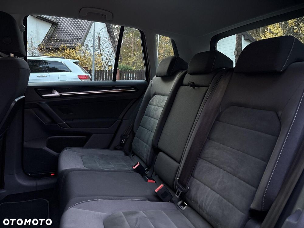 Volkswagen Golf Sportsvan VII SV 1.5 TSI ACT Highline DSG - 18