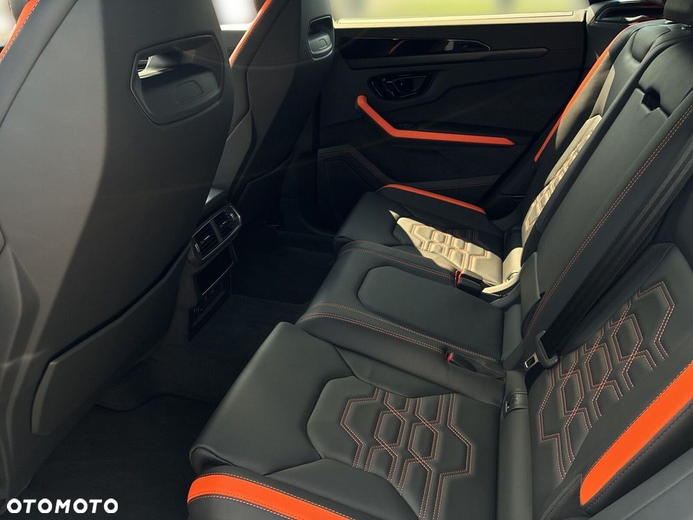 Lamborghini Urus - 19