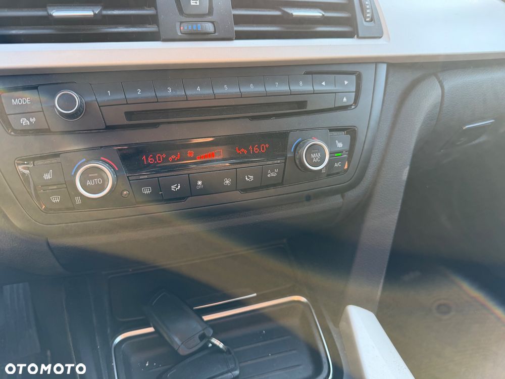 BMW Seria 3 318d Edition Luxury Line Purity - 19