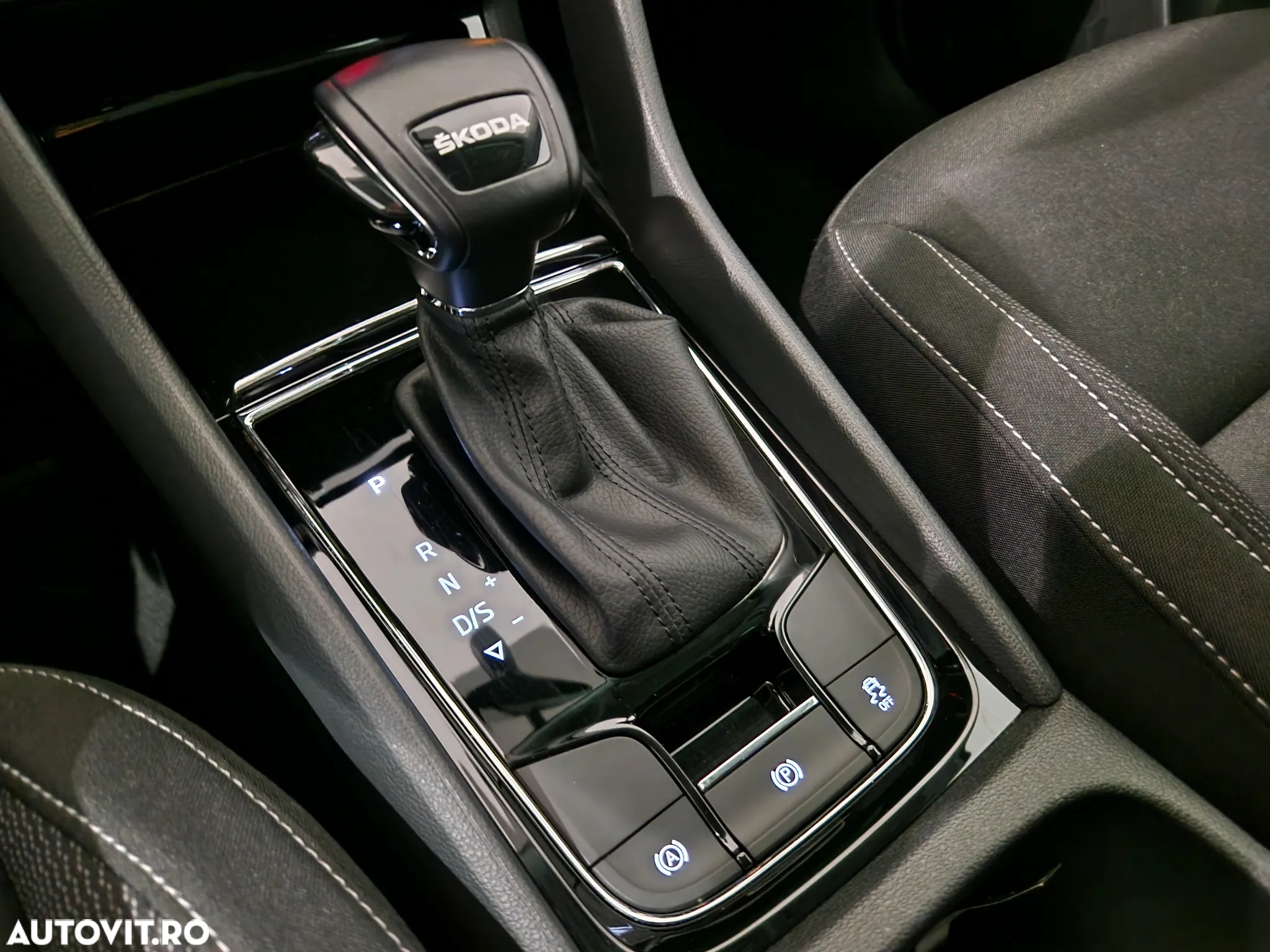 Skoda Karoq 1.5 TSI DSG Ambition - 25