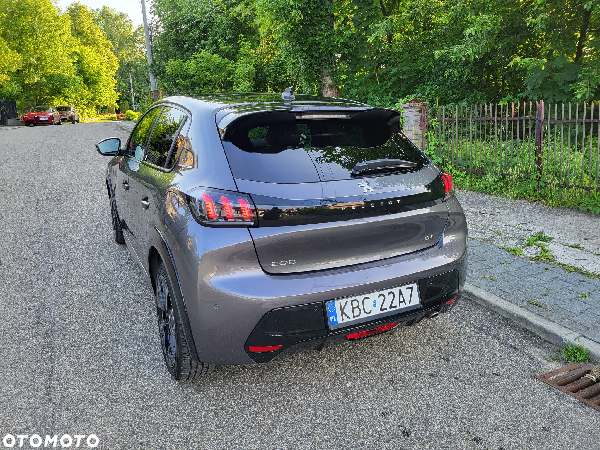 Peugeot 208 PureTech 100 EAT8 GT Pack - 5