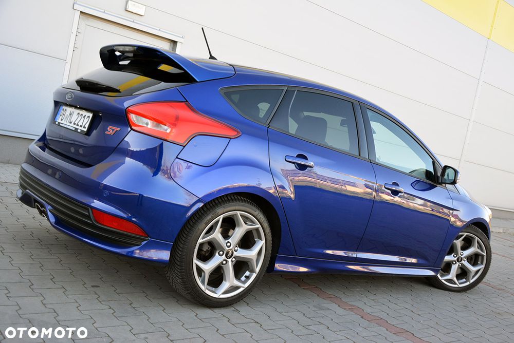 Ford Focus 2.0 TDCi ST - 23