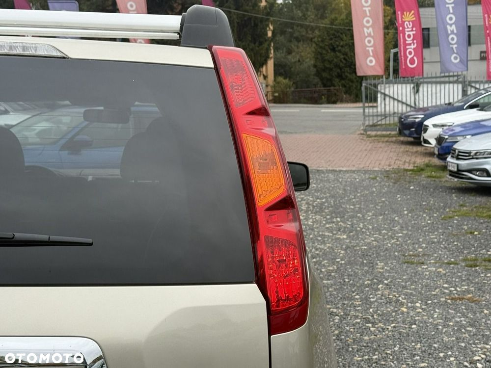 Nissan X-Trail 2.5 4x4 CVT-Automatik Platinum - 9