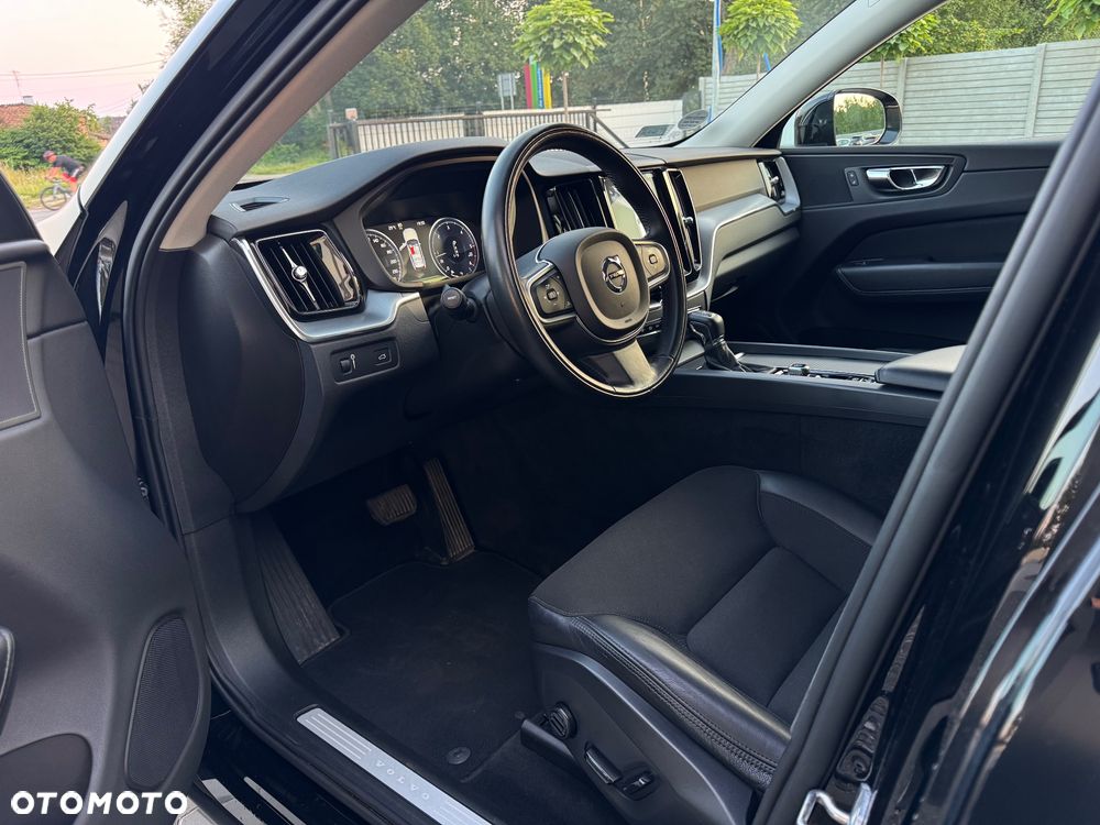 Volvo XC 60 D4 SCR AWD Momentum - 8