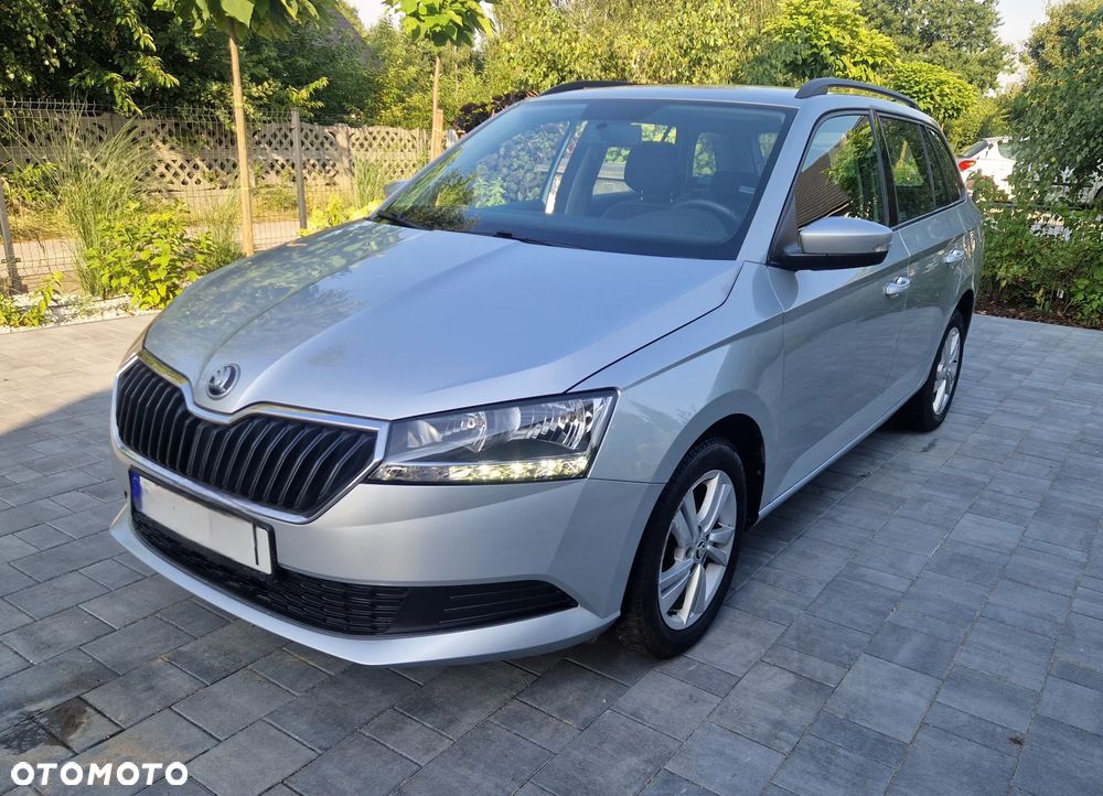 Skoda Fabia 1.0 TSI Ambition - 2