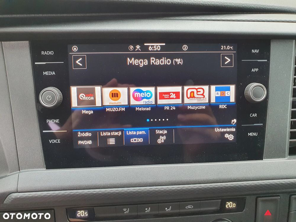 Volkswagen Caravelle - 15