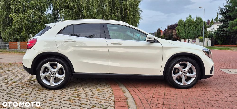 Mercedes-Benz GLA 200 (CDI) d Urban - 10