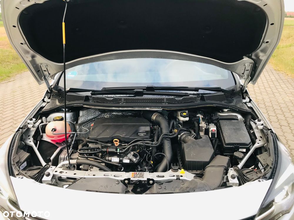 Opel Astra 1.2 Turbo Start/Stop Design&Tech - 29
