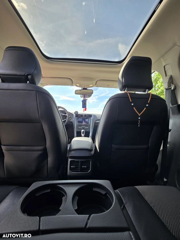 Ford Mondeo 2.0 TDCI PowerShift Titanium - 36