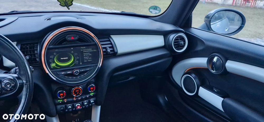 MINI Cooper 60 Years Chili - 30