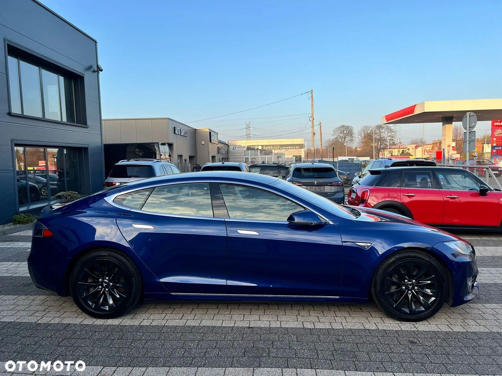 Tesla Model S Long Range Plus - 4