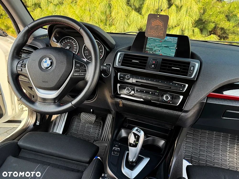 BMW Seria 1 118i Sport Line - 32