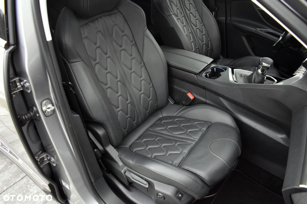 Peugeot 5008 BlueHDi 130 Allure Pack - 34