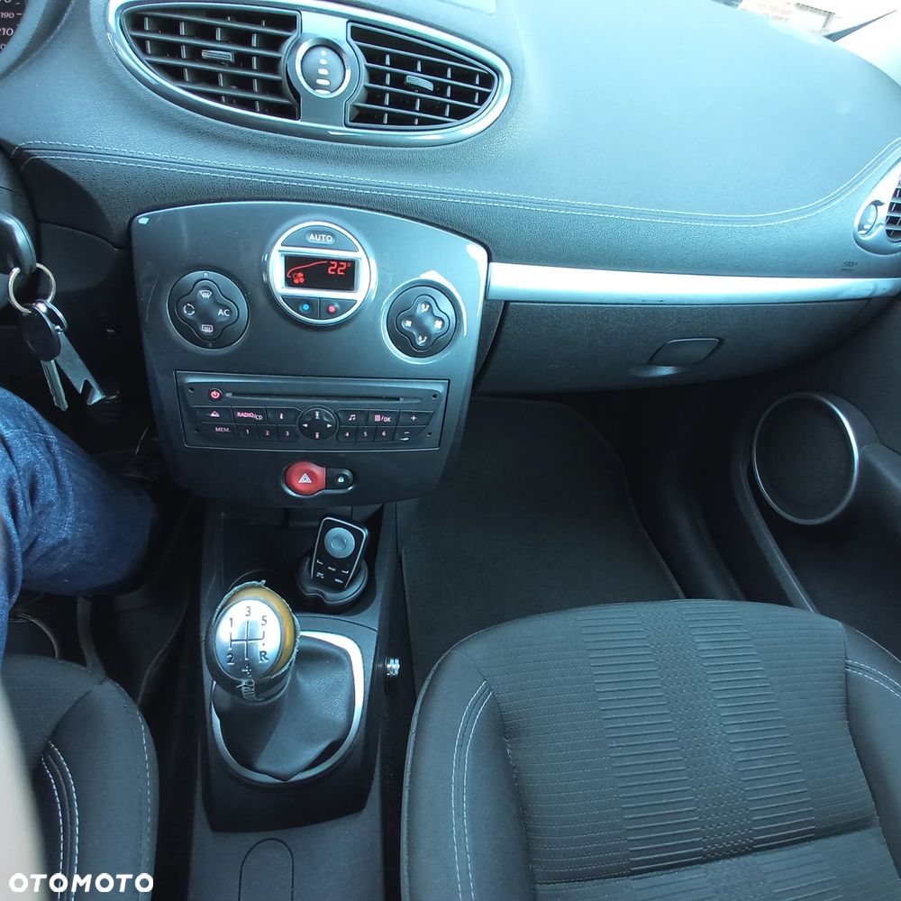 Renault Clio - 13