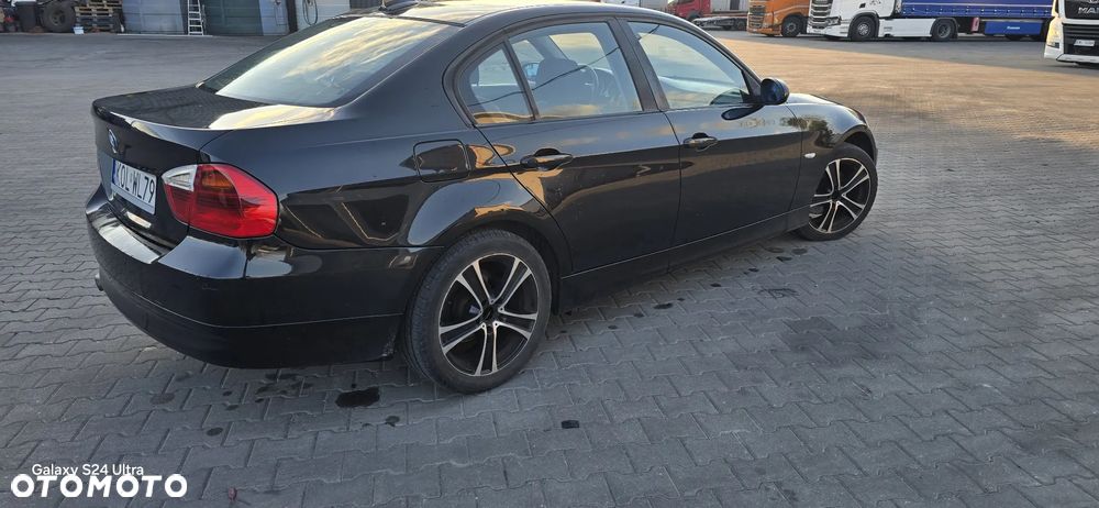 BMW Seria 3 320d DPF - 1