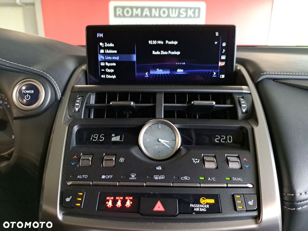 Lexus NX 300h F Impression AWD - 22