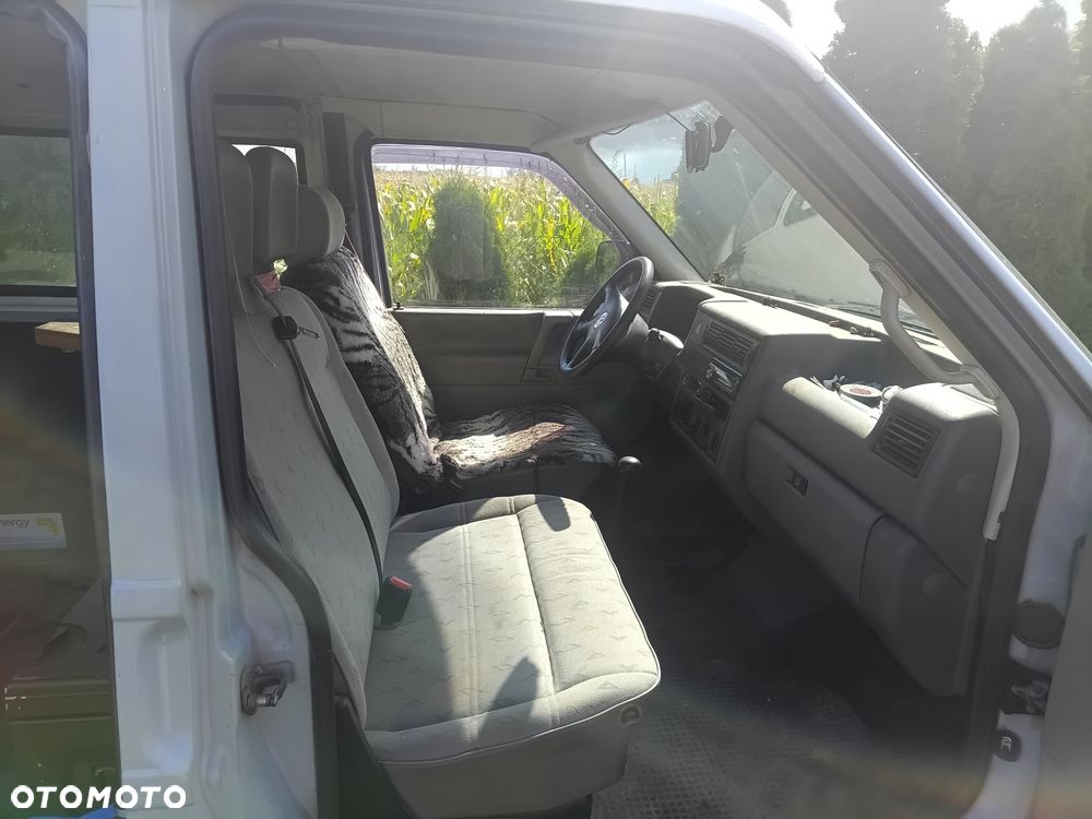 Volkswagen Transporter - 5