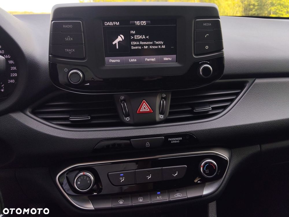 Hyundai i30 1.4 Premium - 32