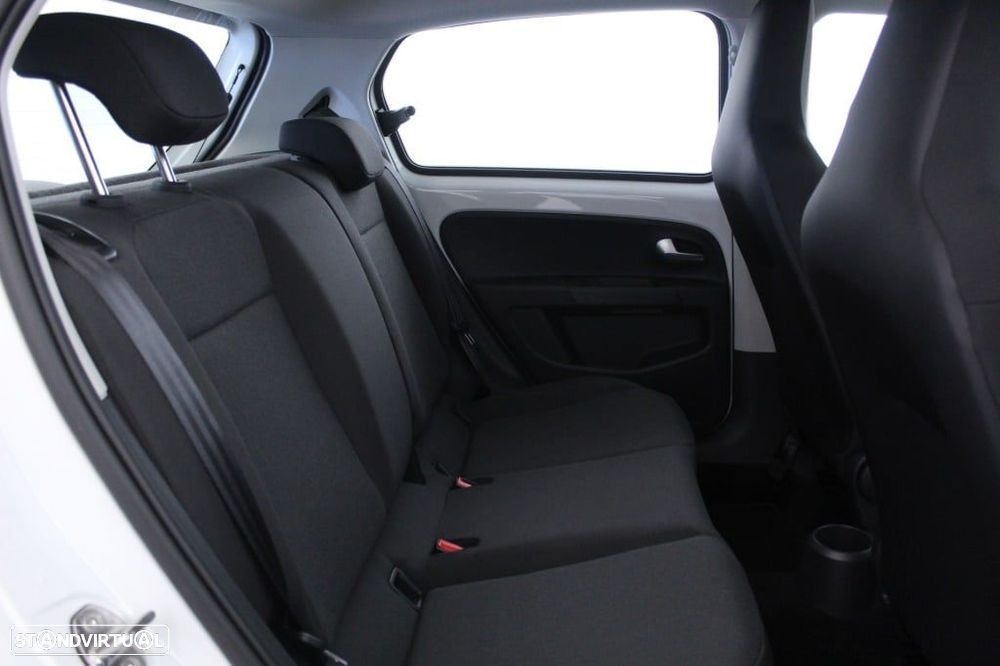 VW Up! 1.0 Move - 15