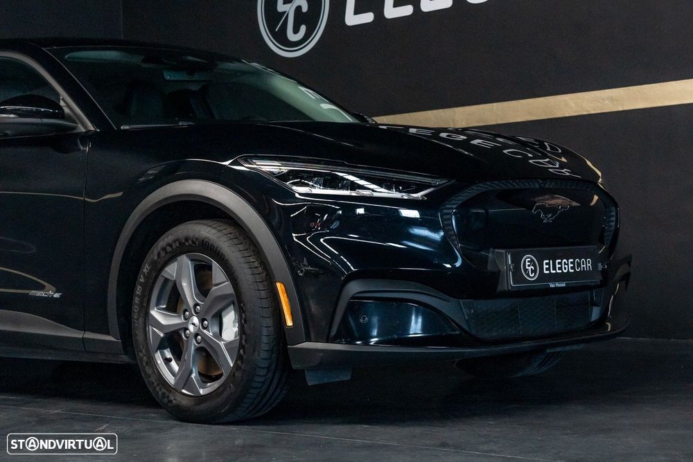Ford Mustang Mach-E 75.7 kWh Premium AWD - 3