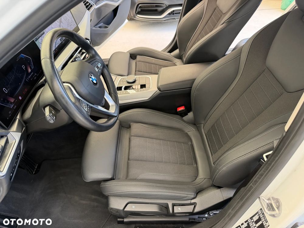 BMW Seria 3 320d xDrive mHEV - 8