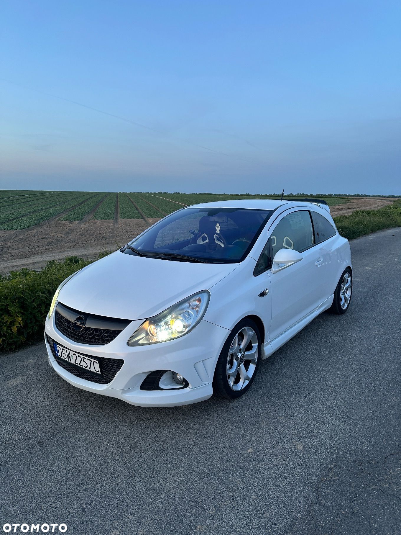 Opel Corsa 1.6 Turbo OPC - 1