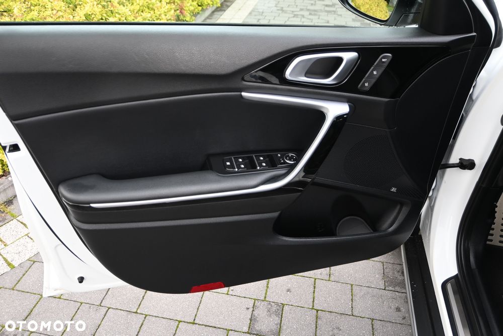 Kia XCeed 1.4 T-GDI L Business Line DCT - 23