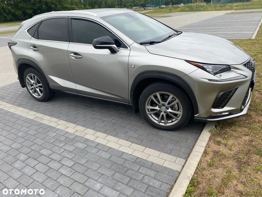 Lexus NX 300 F Sport AWD - 3