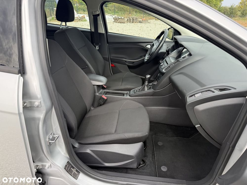 Ford Focus 1.0 EcoBoost Trend Edition Business - 21