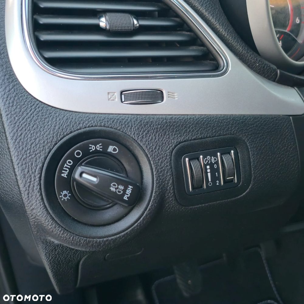 Fiat Freemont 2.0 Multijet 16V DPF Urban - 24