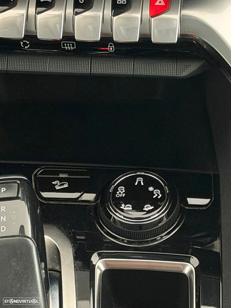 Peugeot 3008 1.2 PureTech Allure EAT8 - 9