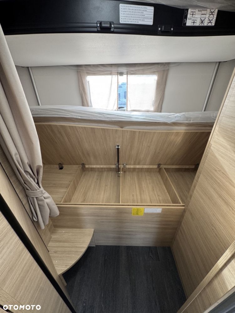 Ford Chausson 720 First Line - 32