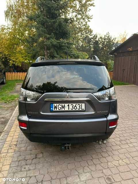 Mitsubishi Outlander - 3