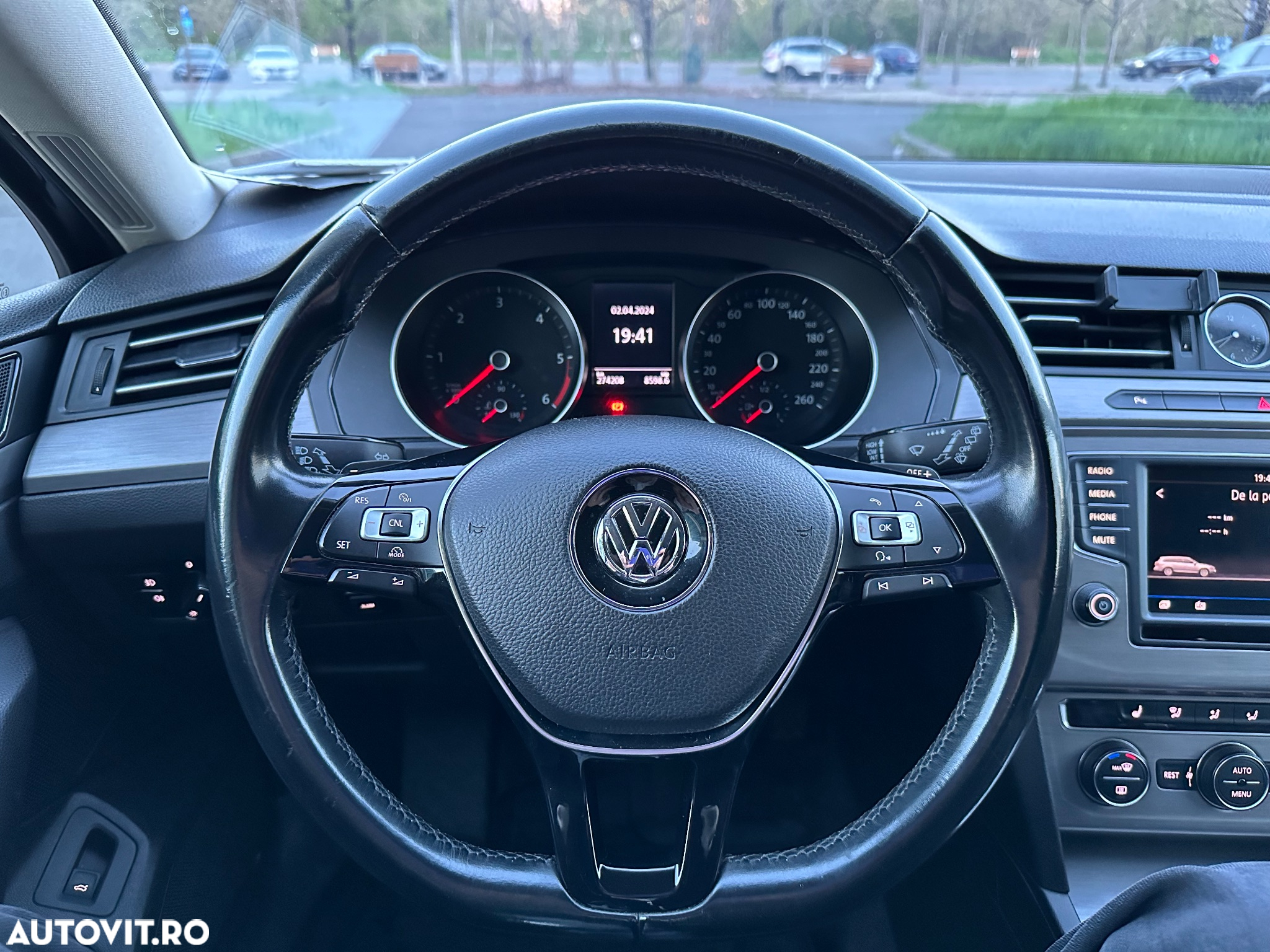 Volkswagen Passat 2.0 TDI (BlueMotion Technology) DSG Comfortline - 6