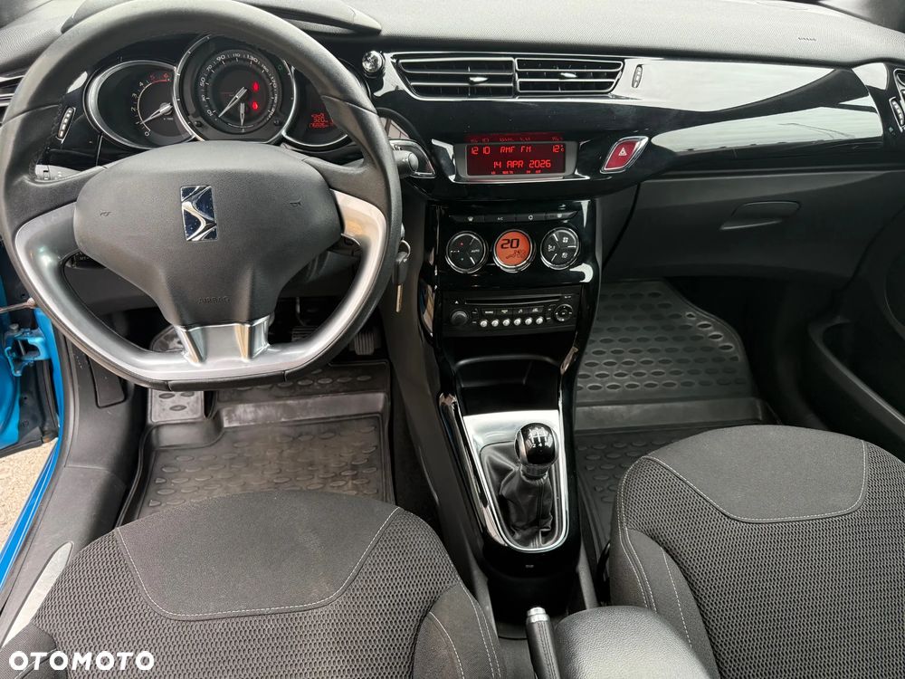 Citroën DS3 e-HDi 90 FAP SoChic - 11