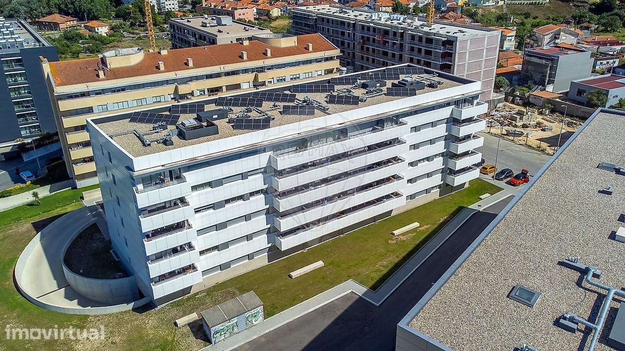 Apartamento T2 para arrendamento - Grande imagem: 2/29