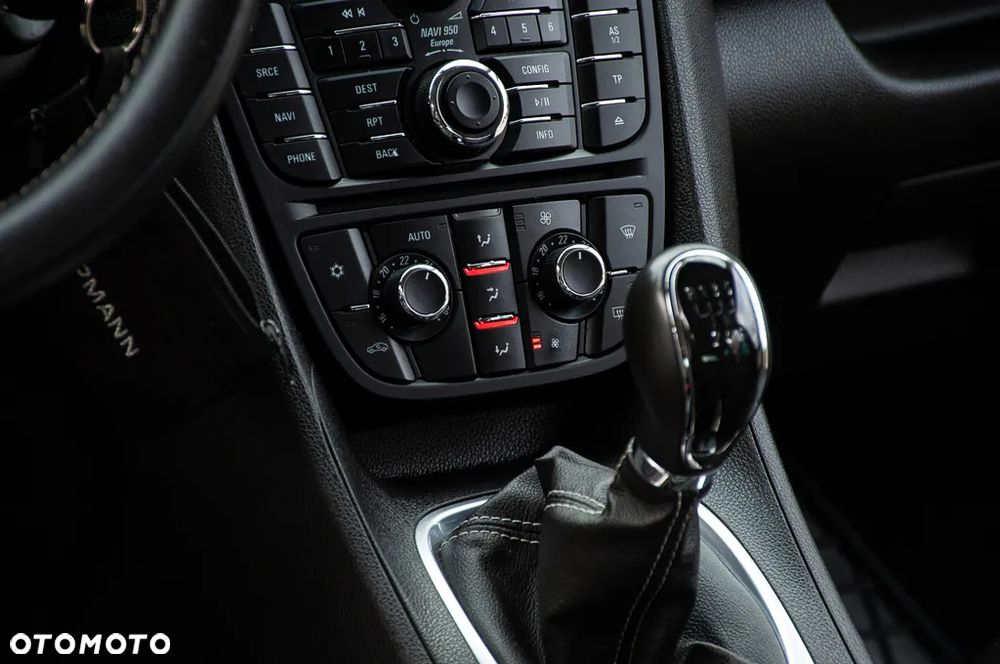 Opel Meriva ver-1-4-turbo-150-jahre - 34