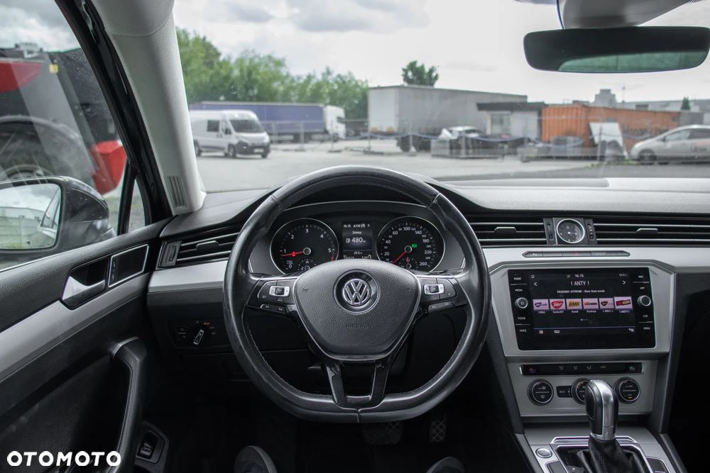 Volkswagen Passat 2.0 TDI BMT Comfortline DSG - 10