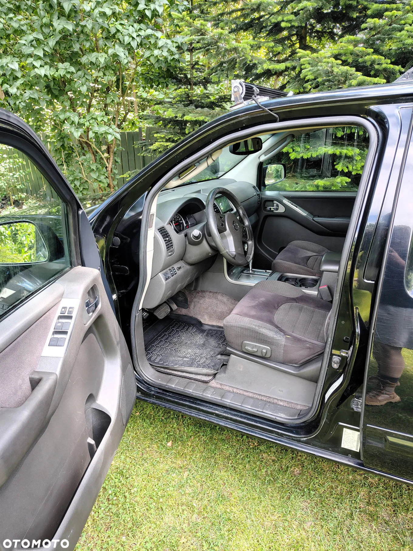 Nissan Pathfinder 4.0 V6 LE - 22