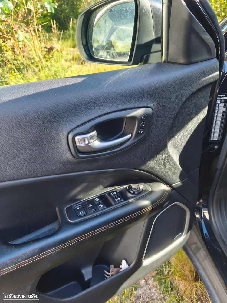 Jeep Compass - 2