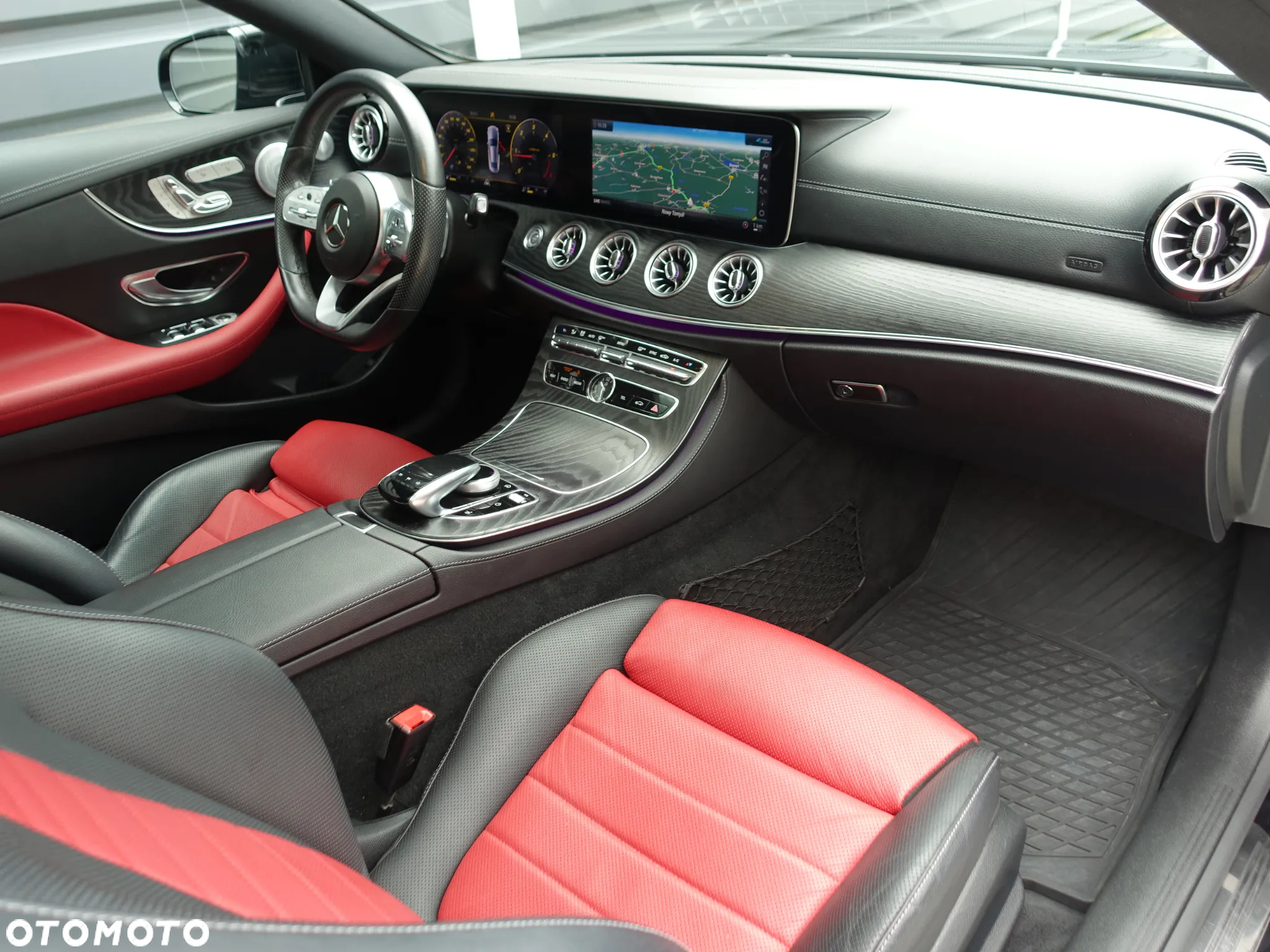 Mercedes-Benz Klasa E 220 d Coupe 4-Matic AMG - 18