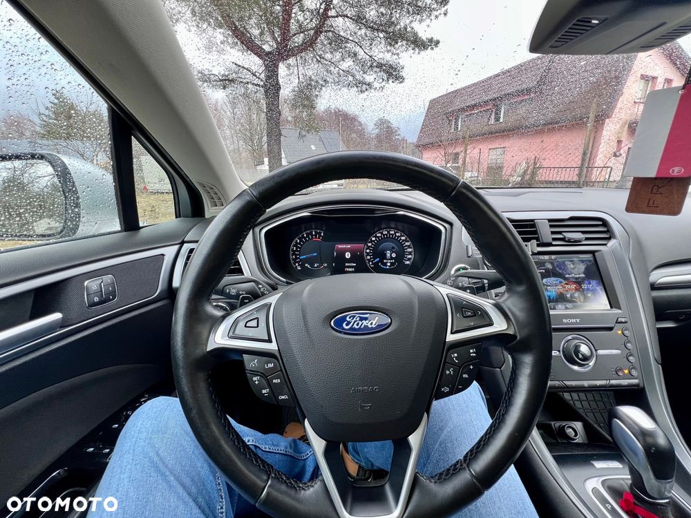 Ford Mondeo SW 2.0 TDCi S&S PowerShift-Aut Titanium - 12