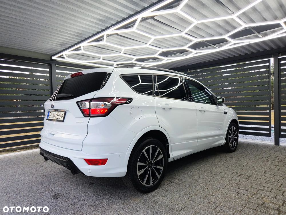Ford Kuga - 18