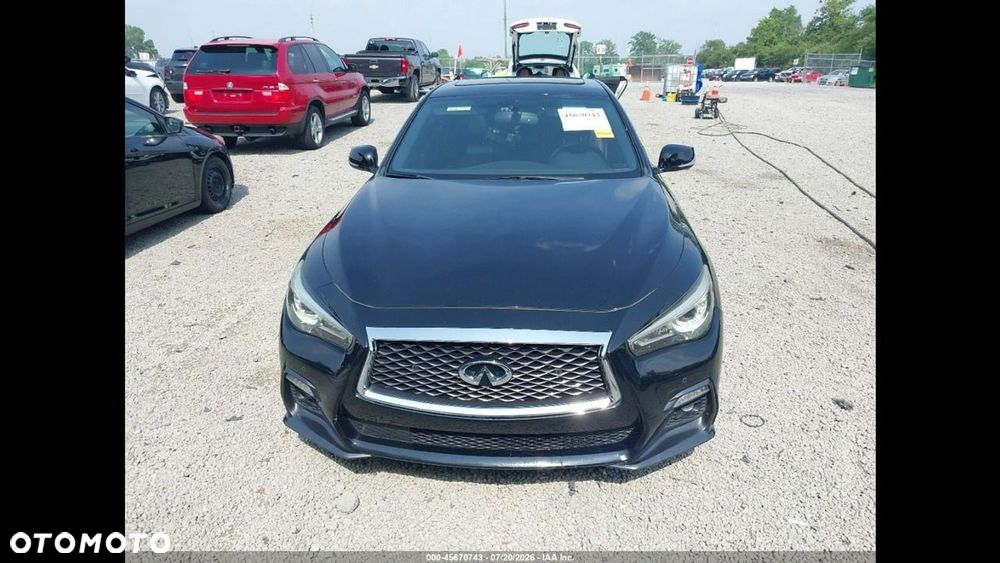 Infiniti Q50 - 2