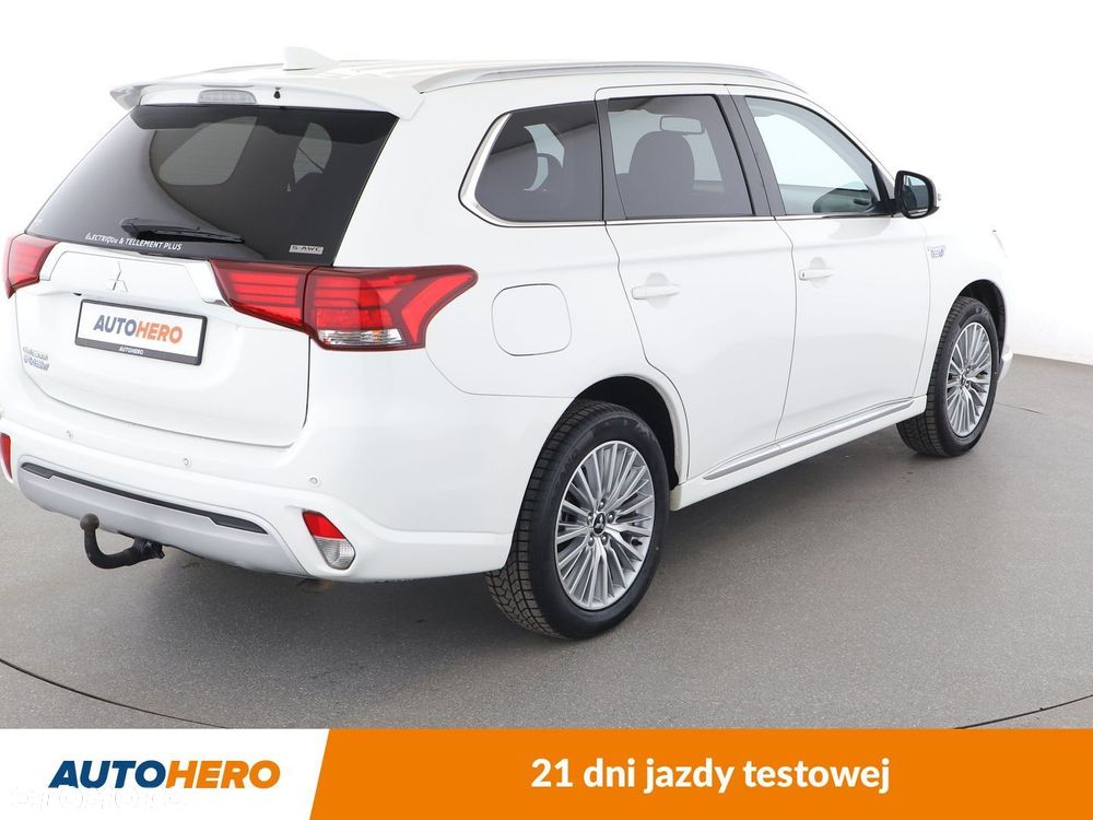 Mitsubishi Outlander - 6
