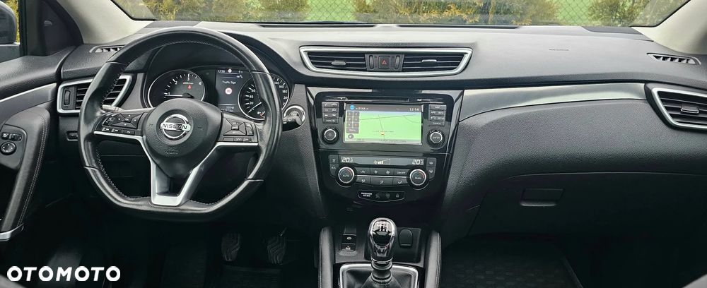 Nissan Qashqai 1.6 dCi DPF tekna - 13