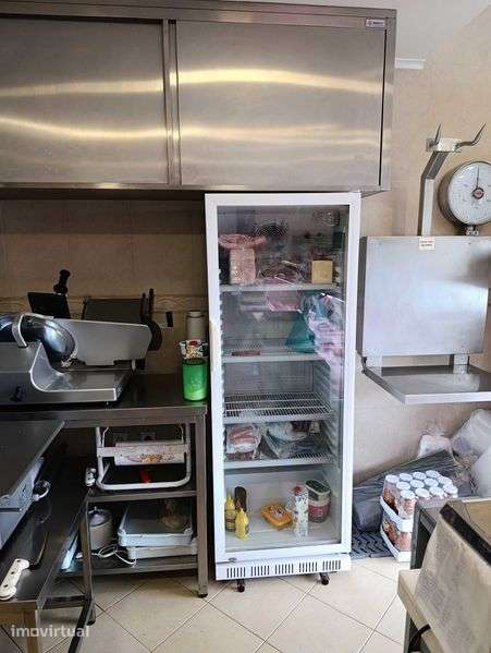 Talho para trespasse a funcionar e bem localizado. Margem sul - Grande imagem: 5/12