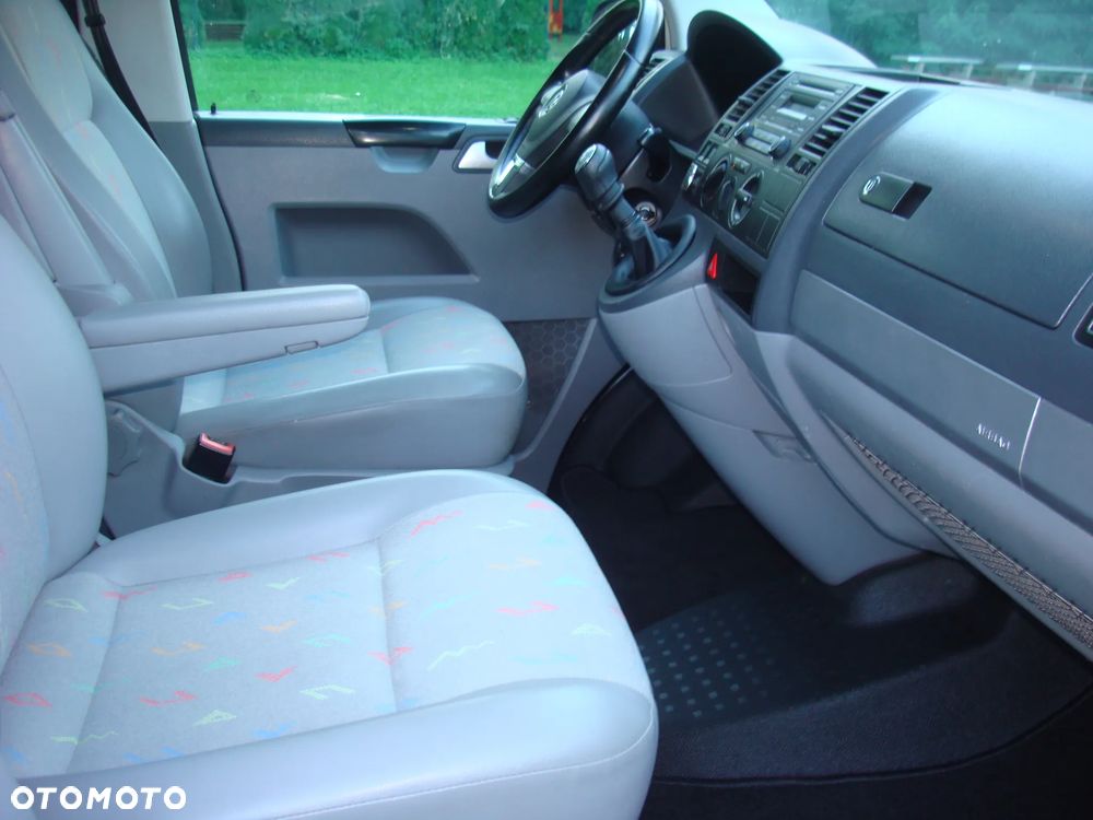 Volkswagen T5 - 10