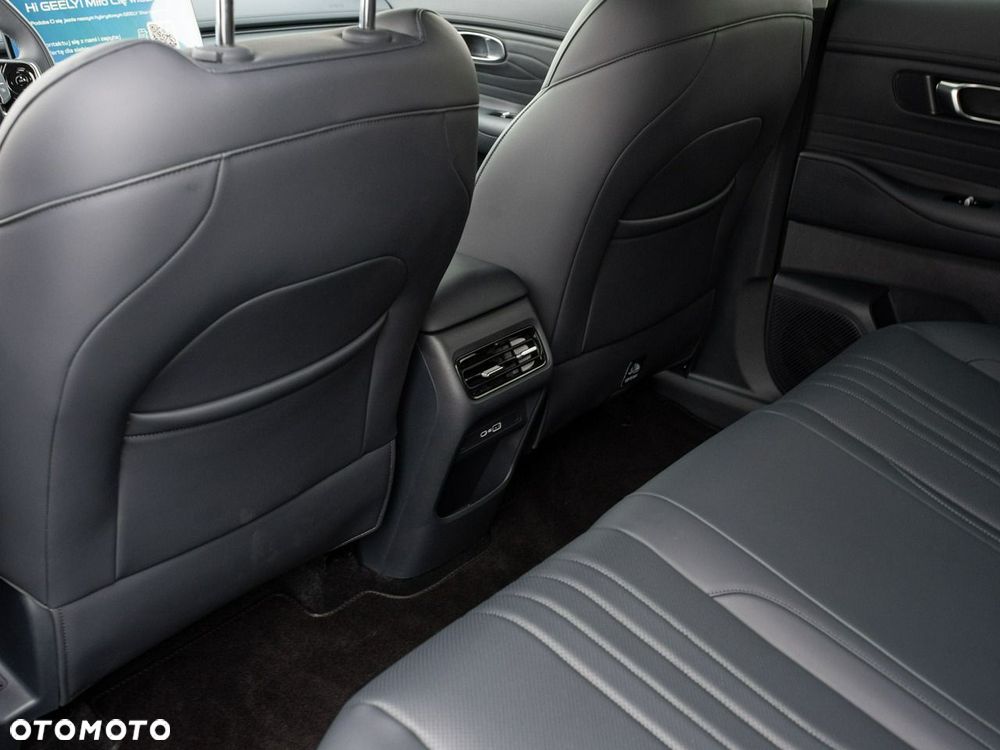 Geely Starray EM-i 1.5 PHEV Pro - 26